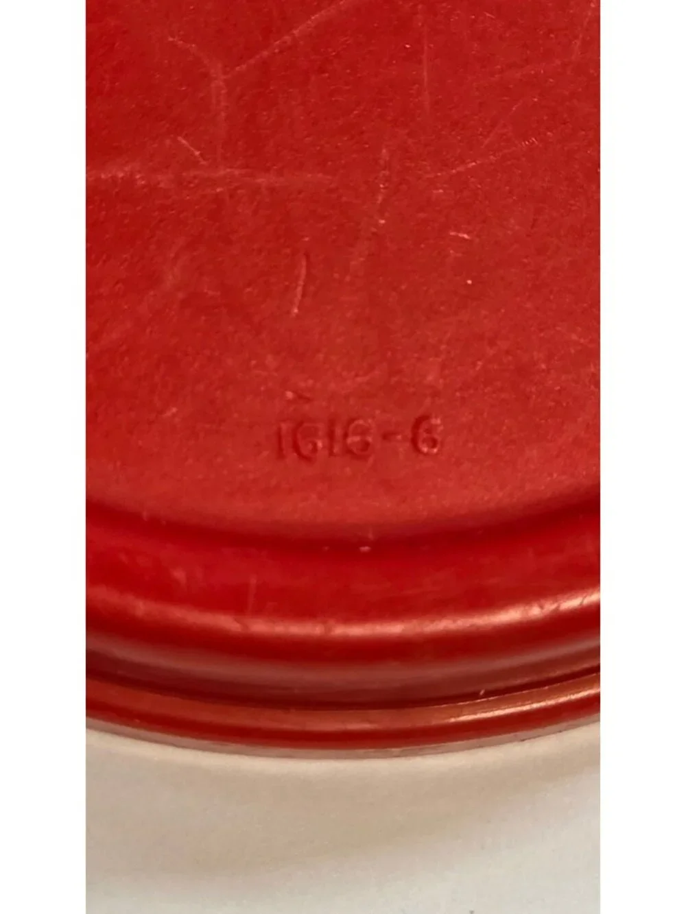 TUPPERWARE MODULAR MATES #2 4 3/4 CUP CAPACITY REDDISH COLOR 1616 SEAL CONTAINER
